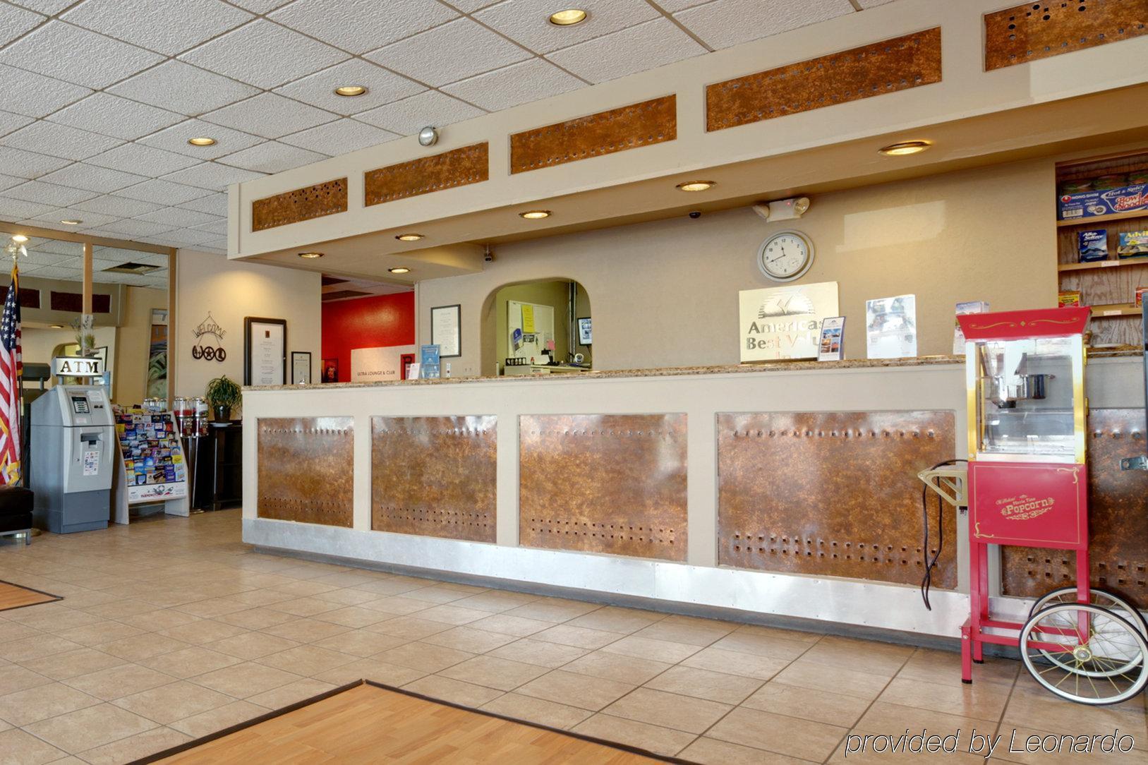 Brentwood Inn & Garden 파밍턴 내부 사진